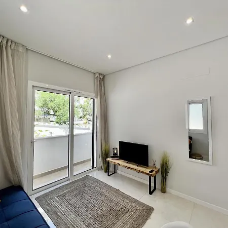 Apartment Da Rocha Modern By Homing