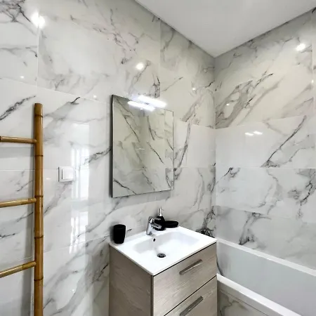 Da Modern By Homing Apartamento *