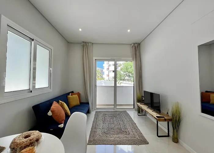 Da Modern By Homing *