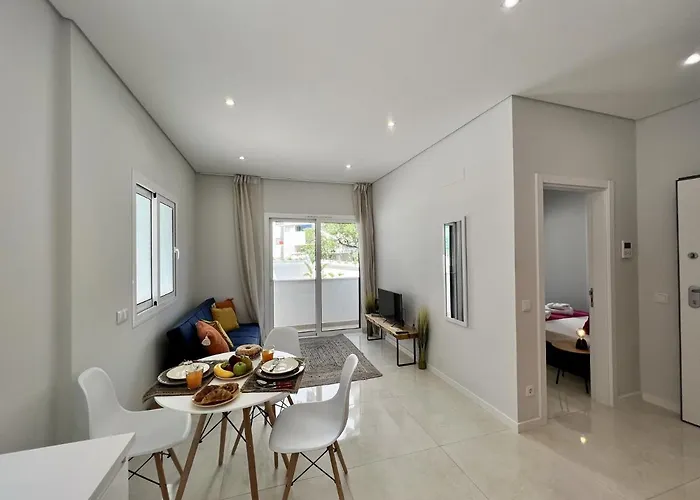 Da Modern By Homing *